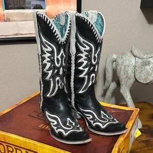 Corral Black and Cream Inlay Studded Boots 6.5 EUC